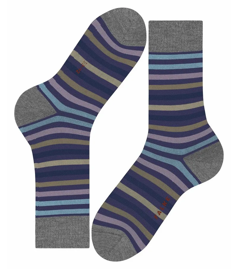 Zwei Falke Herren Socken, Ringeldesign in Viola, Grau, Blau und Braun.