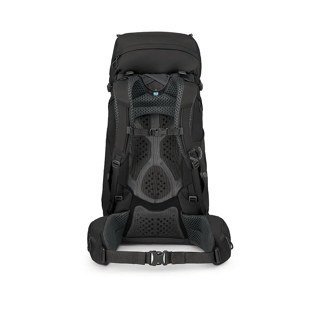Schwarzer Trekkingrucksack mit ergonomischem Belüftungssystem, das eine gepolsterte Netzrückwand zeigt. Die verstellbaren Schultergurte und der Hüftgurt mit Schnalle sind ebenfalls gepolstert. Oben ist ein H₂O-Symbol für Trinksysteme zu sehen.