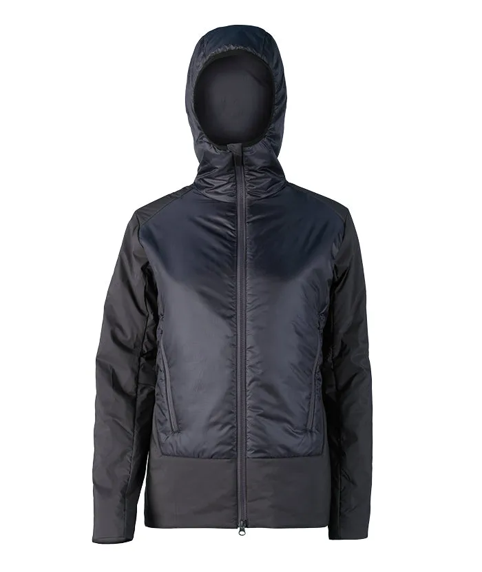 Dunkelblaue, gesteppte Lenz Padded Jacket R2H 2.0 Women mit Kapuze und durchgehendem Reißverschluss.