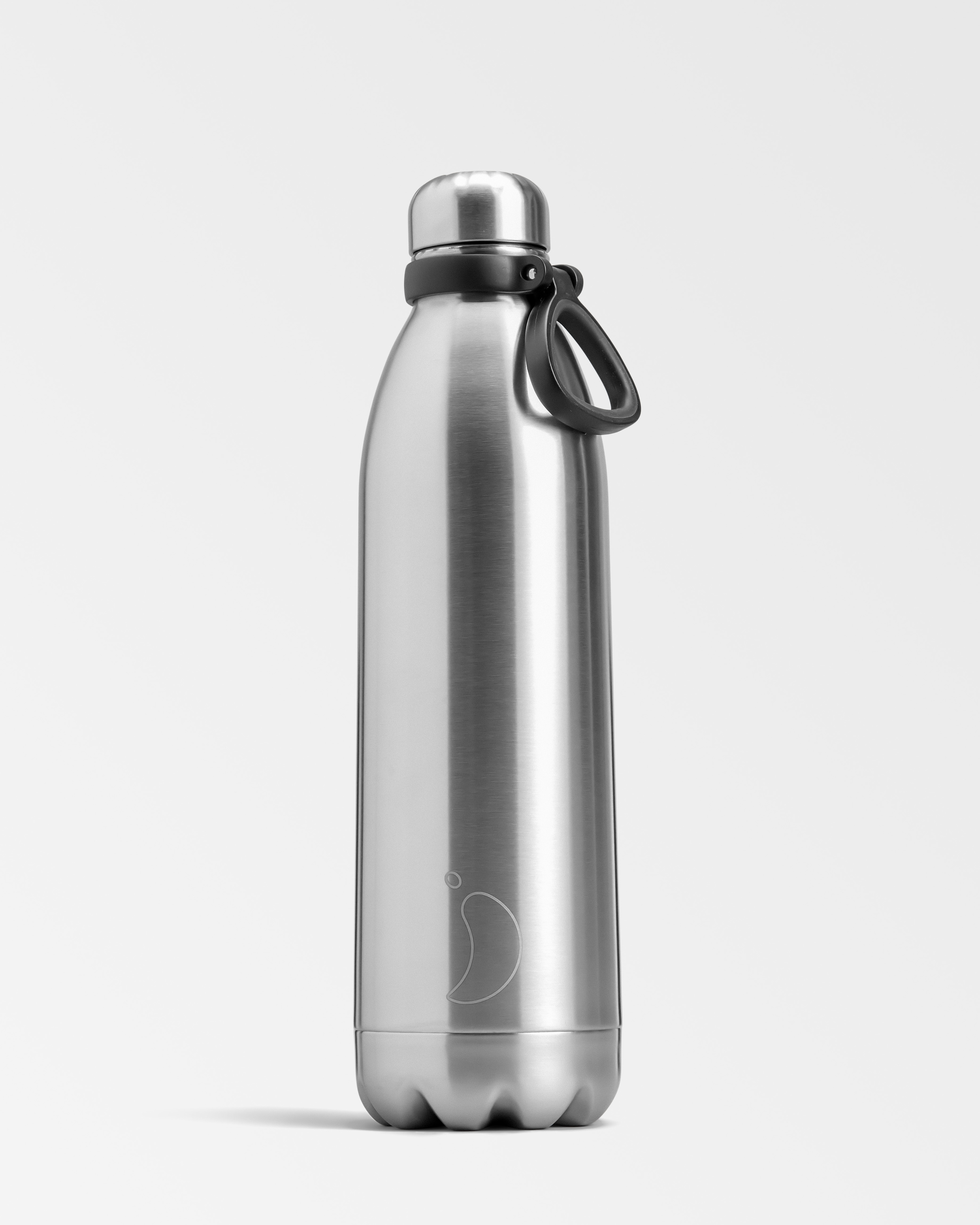 Edelstahl Chillys Trinkflasche, 1.8L, mit schwarzem Tragegriff.