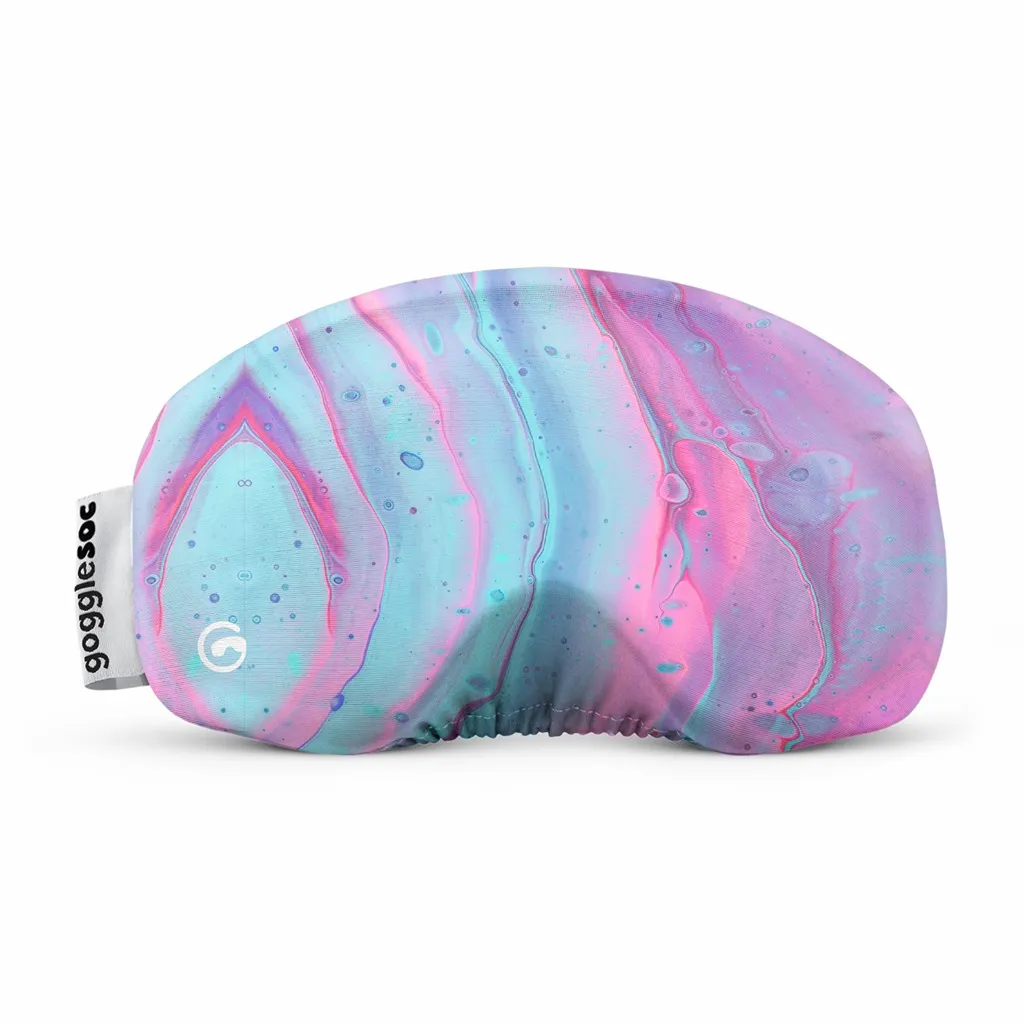 Die Paint Soc ist eine Ski- & Snowboardbrillen-Schutzhülle. Sie ist hellblau, rosa und lila mit einem marmorierten Muster.