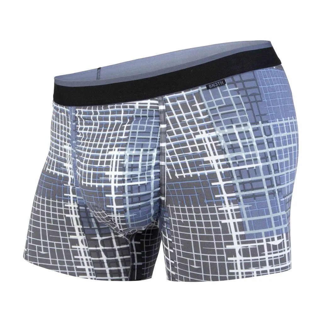 Blaue Herren-Trunk Unterwäsche mit abstraktem, weiß-grauem Brooklyn Grid Muster und schwarzem Bund.
