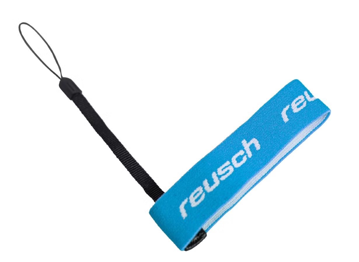 Hellblaue Reusch Handschuh-Schlaufe mit Logo, verbunden mit schwarzer Kordel und Schlaufe.