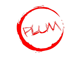 Logo mit dem Schriftzug "PLUM" in roter, skizzenhafter Schrift innerhalb eines roten, unregelmäßigen Kreises.
