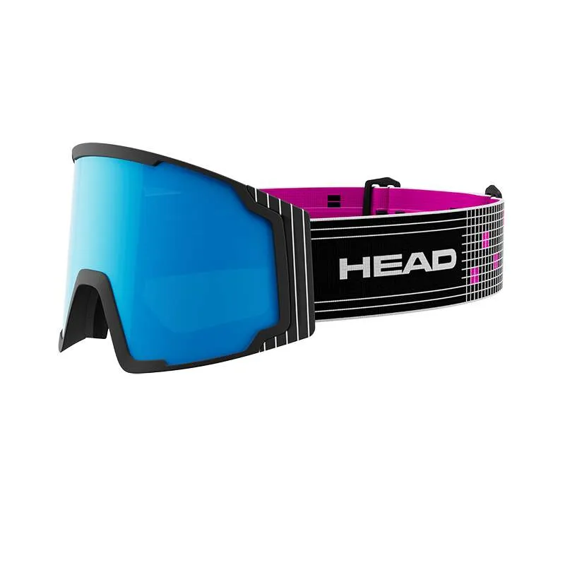 Eine blaue Skibrille der Marke Head, mit pinkem Innenleben und schwarzem Gummiband, seitlich im Winkel aufgenommen.