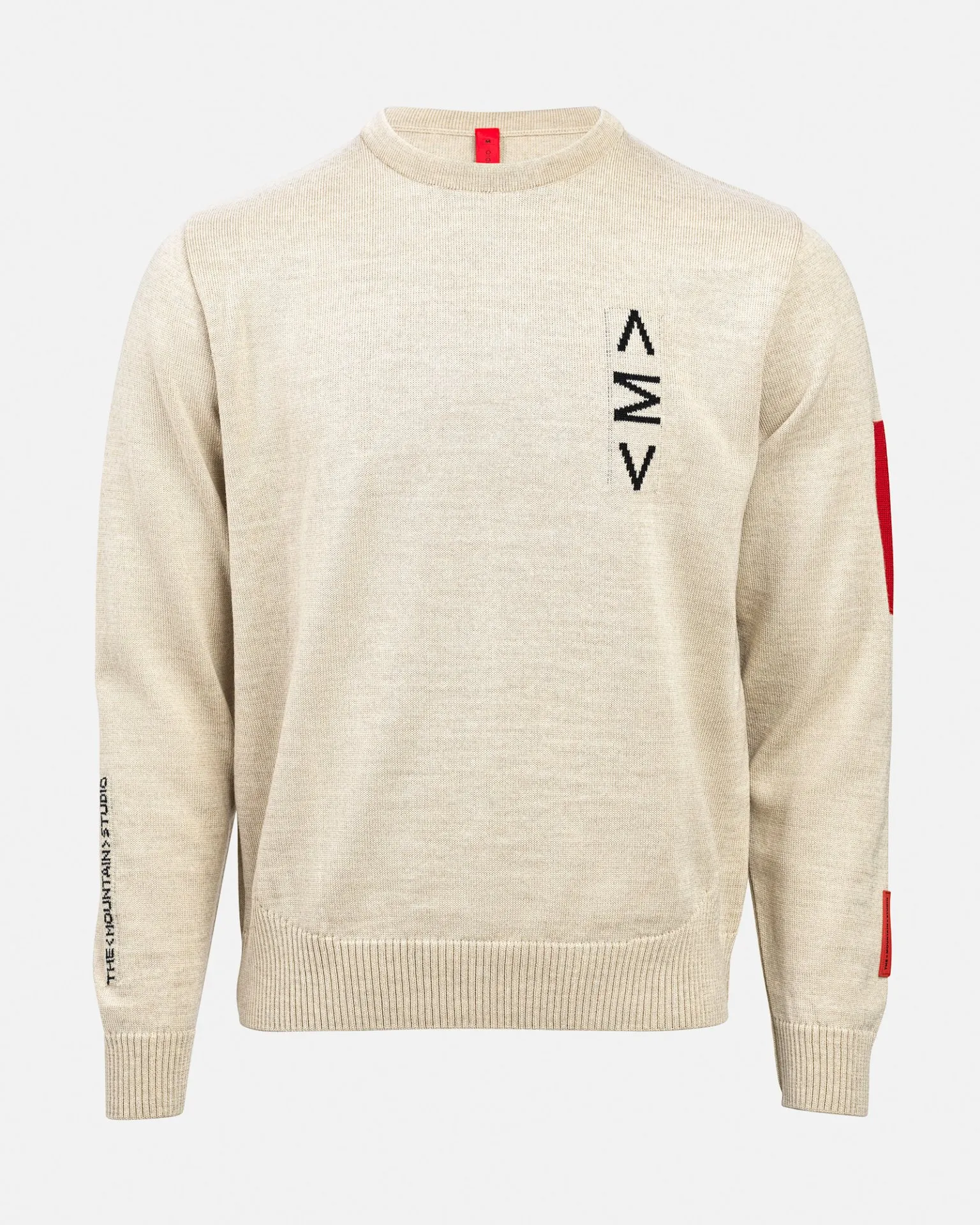Cremefarbener K-3 ST Ski Sweater mit Rundhals und Intarsia-Strickmuster auf der Brust und roten Akzenten an Kragen und Ärmeln.