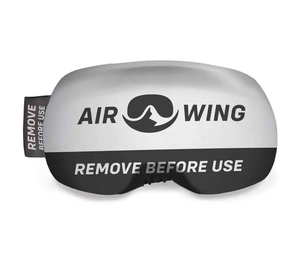 Airwing Promo Wing Skibrillenschutz, wei mit schwarzem Text "REMOVE BEFORE USE".