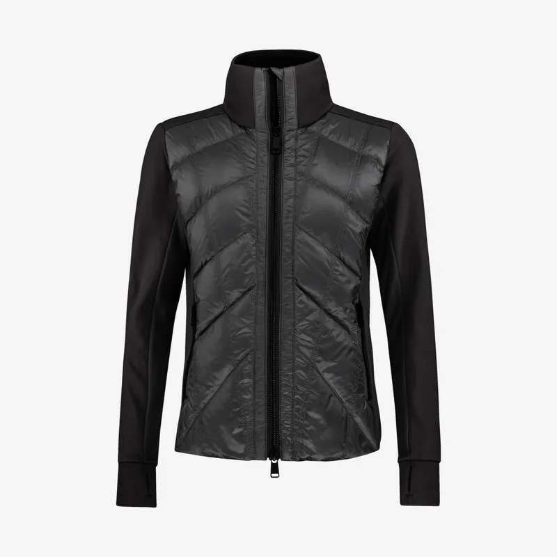 Schwarze Carina Midlayer Jacke für Damen, gesteppte Front, durchgehender Reißverschluss, Ärmel aus Power-Stretch-Material.