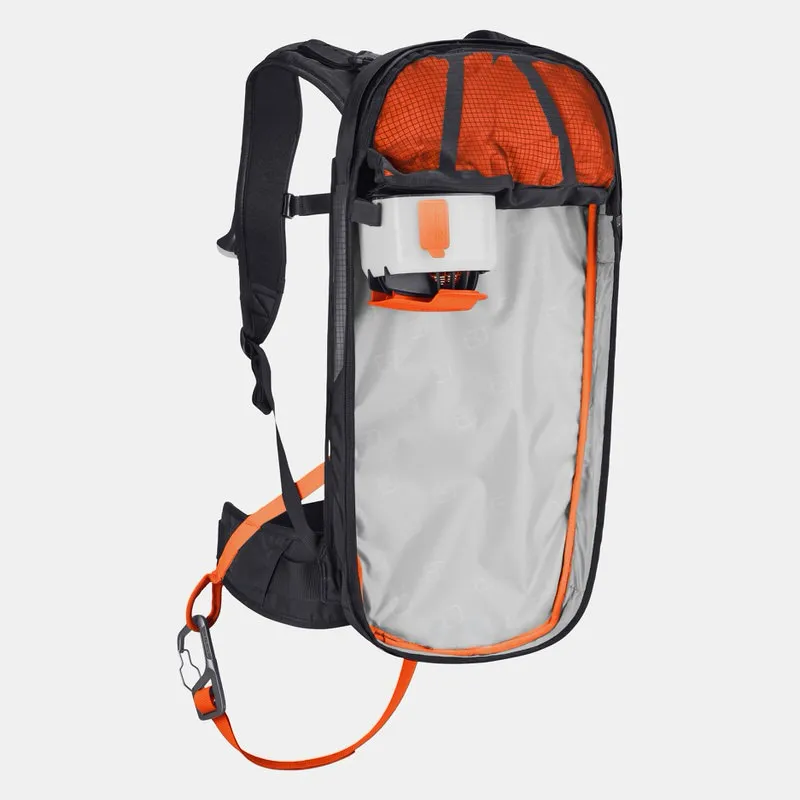 Offener, schwarzer Ortovox Avabag Litric Tour 30 Rucksack mit orangefarbenen Akzenten und hellgrauem Innenraum.
