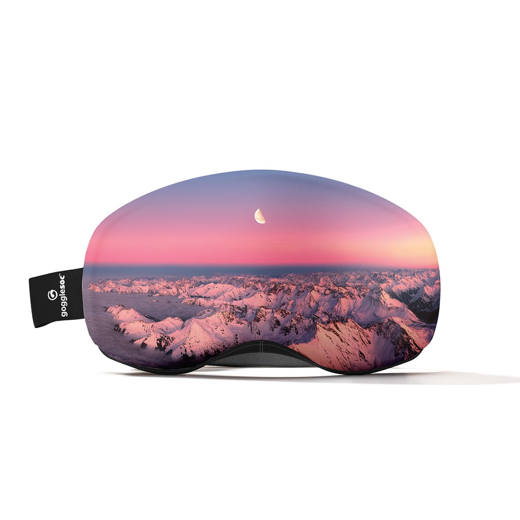 Skibrillen-Hülle Bergmotiv Skibrillen-Schutzhülle mit Bergmotiv bei Sonnenaufgang und Halbmond.