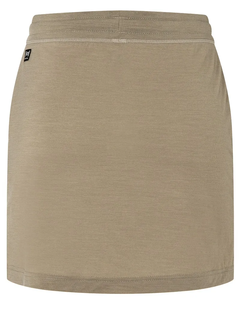 Ein grüner Everyday Skirt von Super.Natural, einfarbig, mit Gummibund.