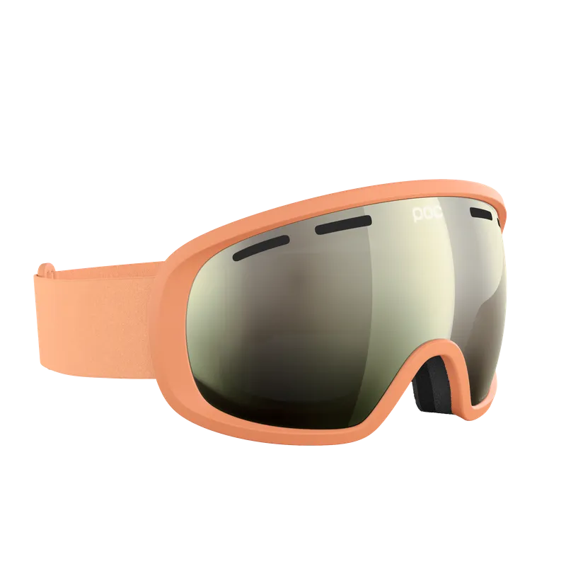 Pfirsichfarbene Skibrille mit verspiegelter Linse und schwarzem Nasenpolster.