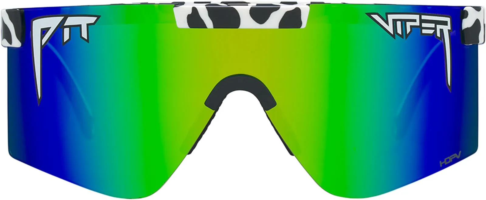 Eine große, auffällige Sonnenbrille mit grün-blauem Farbverlauf und einem Rahmen mit Kuhfellmuster.