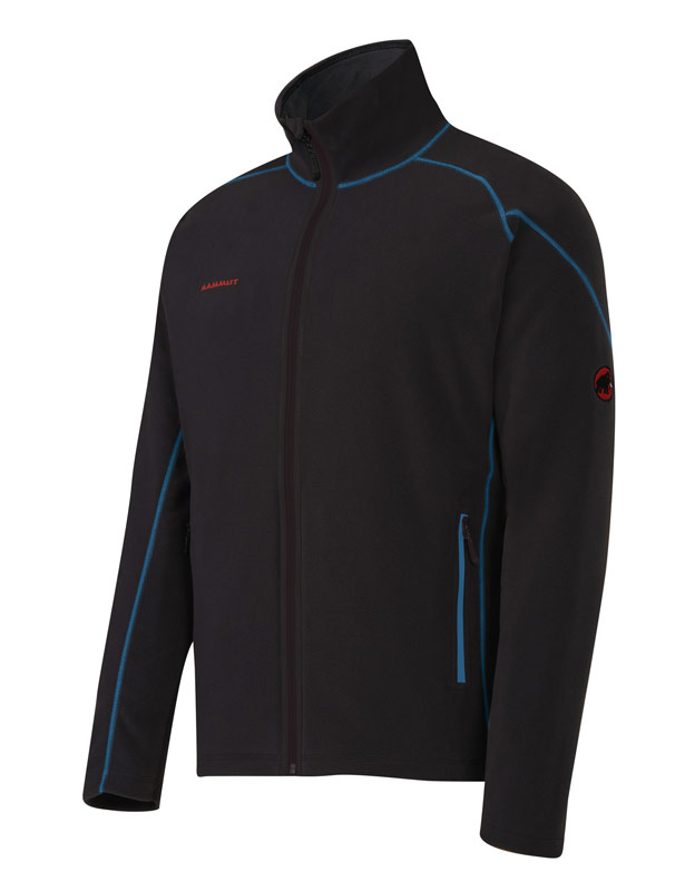 Schwarze Mammut Yadkin Fleecejacke für Herren mit Reißverschluss und blauen Ziernähten. Das Mammut-Logo ist auf der Brust und dem Ärmel zu sehen.