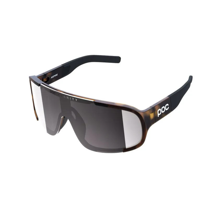 POC Aspire Fahrradbrille in Schildpatt-Braun mit VSI Violett-Silber verspiegelten Gläsern.