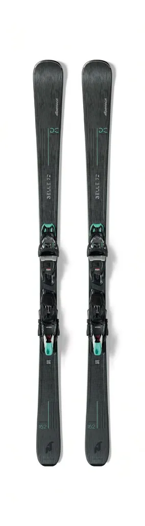 Damen Ski, Nordica Belle DC 72, frontal. Graues Muster mit türkis farbenen Akzenten. Bindung montiert.