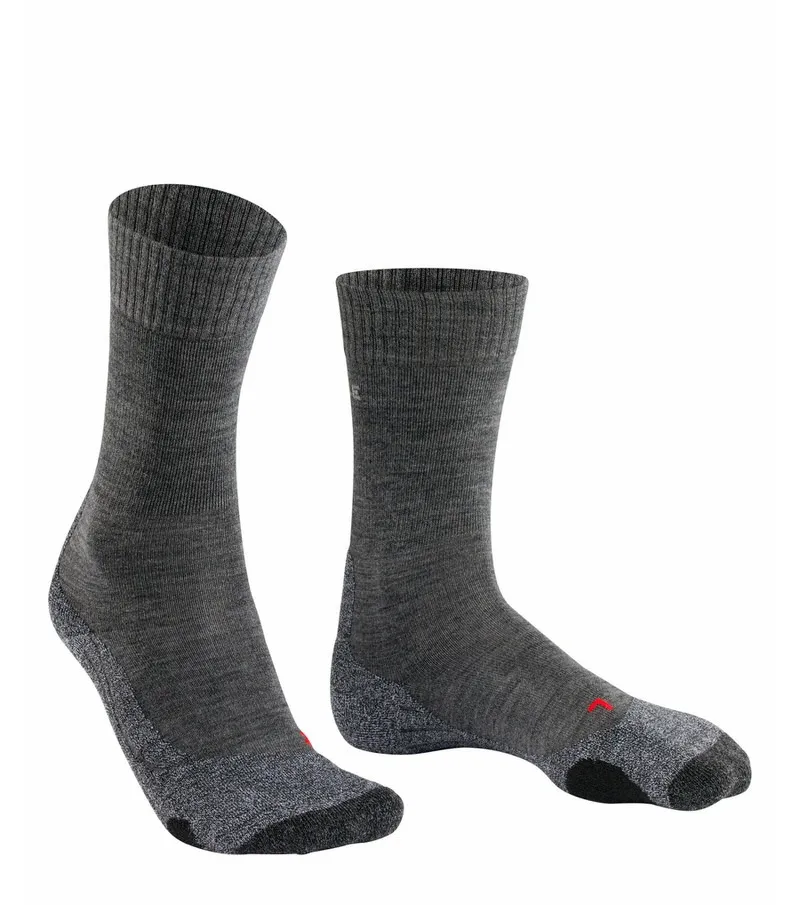 Zwei graue Trekking Socken, mittellang mit verstärkten Bereichen.