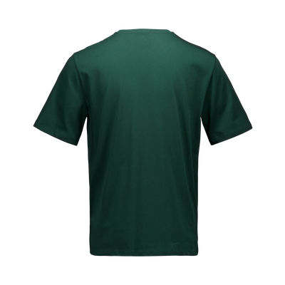 Grünes T-Shirt Rückansicht Rückansicht eines grünen, einfarbigen T-Shirts mit kurzen Ärmeln und geradem Saum, freigestellt auf weißem Hintergrund.