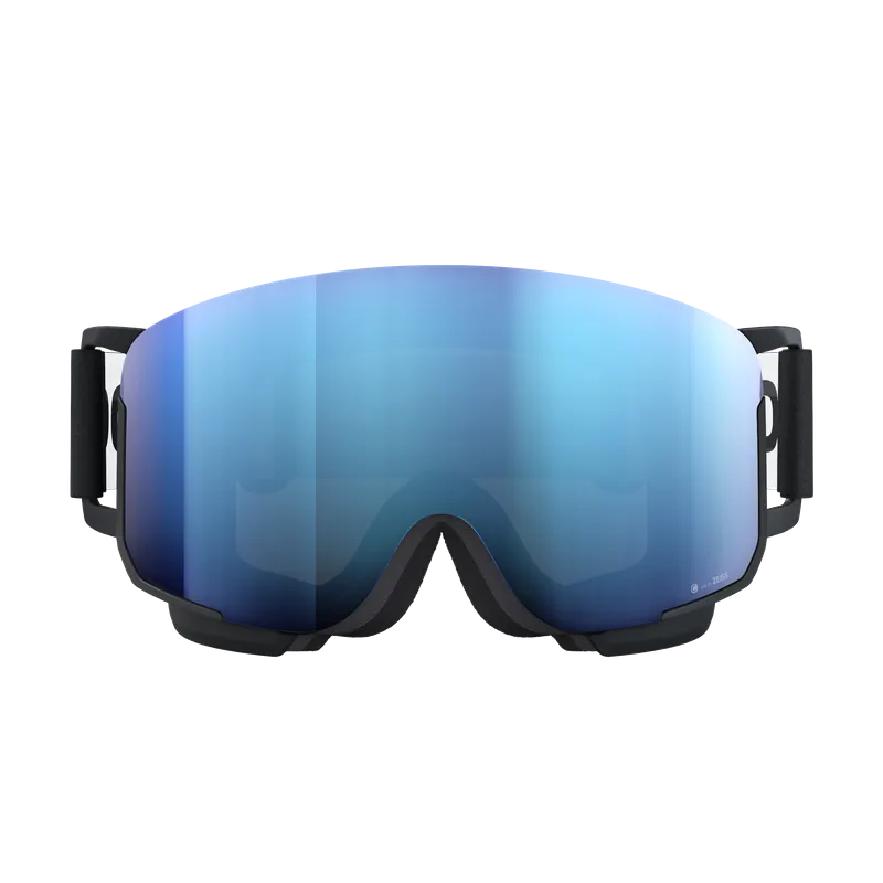 Schwarze Skibrille mit großem, blau verspiegelten Glas und schwarzem Brillenband, frontal auf weißem Grund.