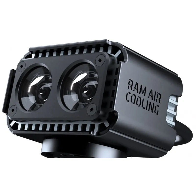 Nahaufnahme der Suprabeam B6r Fahrradlampe mit 4200 Lumen und RAM Air Cooling System. Zwei Linsen sind sichtbar.