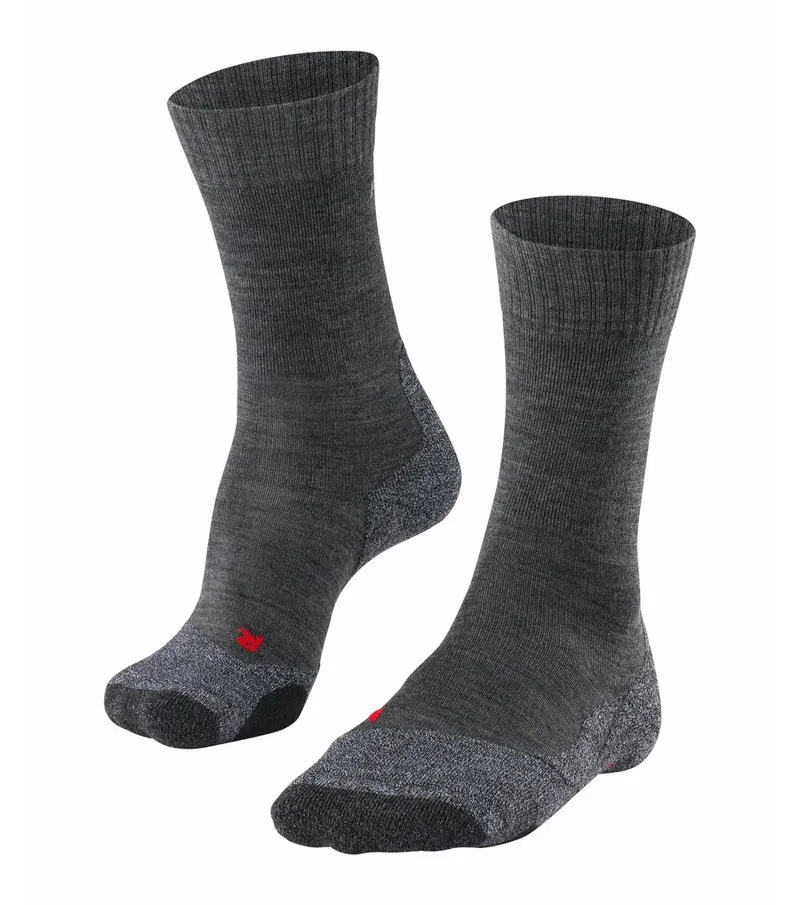 Graue TK2 Damen Trekking Socken, mittellang, mit rotem Logo Detail.