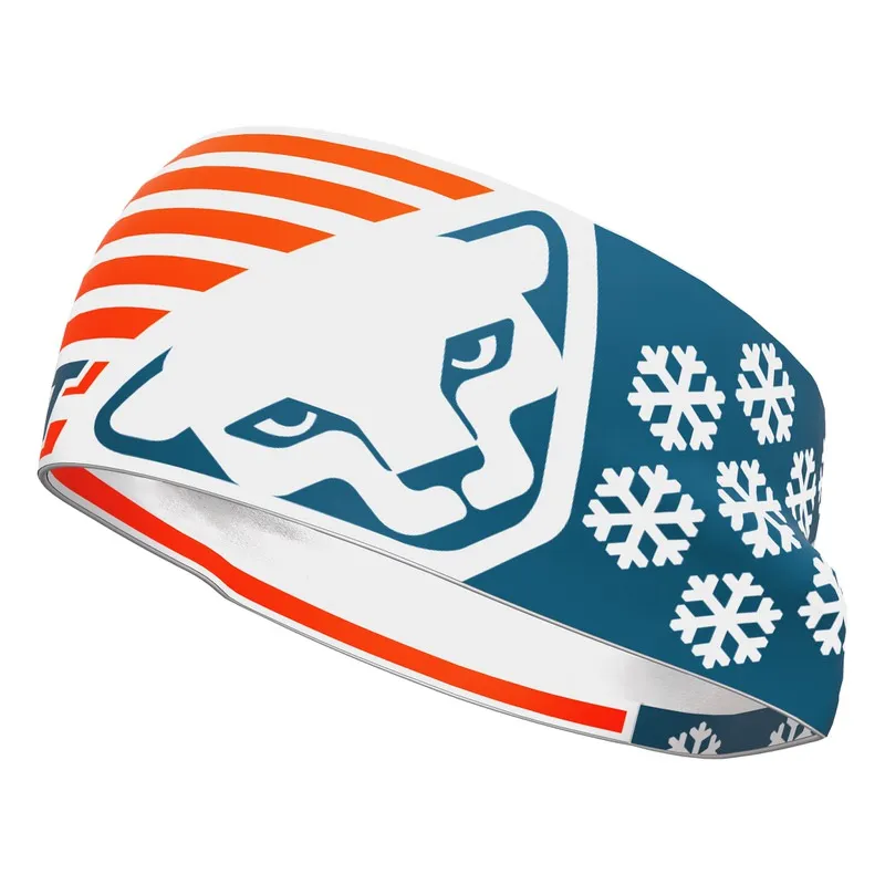 Blau-weißes Dynafit Stirnband mit Schneeflocken und orangenen Streifen. Abgebildet ist auch ein weißer stilisierter Schneeleopard Kopf.