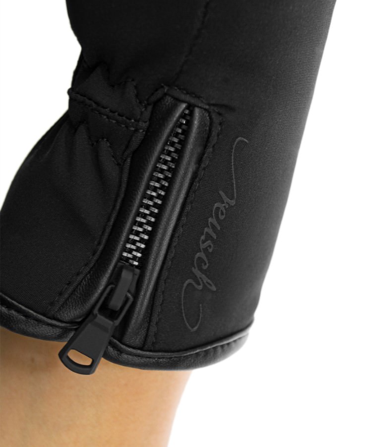 Reusch Tiffany R-TEX XT Detailaufnahme des schwarzen Reusch Tiffany R-TEX XT Handschuhs mit Reißverschluss und Logo.