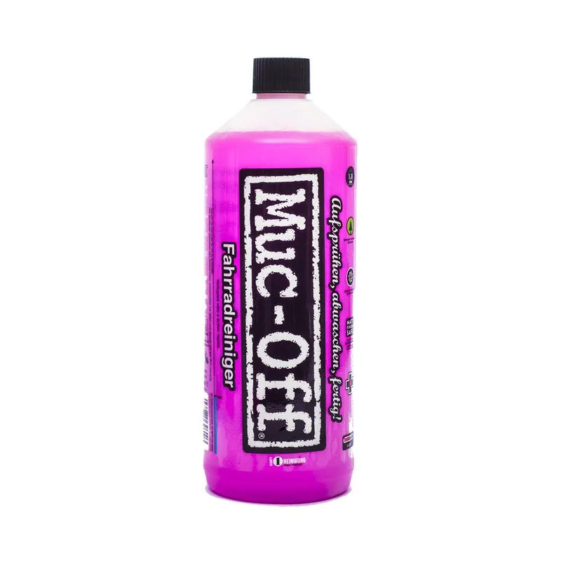 Flasche Muc-Off Fahrradreiniger Nano Tech in Pink. Text auf der Flasche: "Aufsprühen, abwaschen, fertig!" und "Fahrradreiniger".