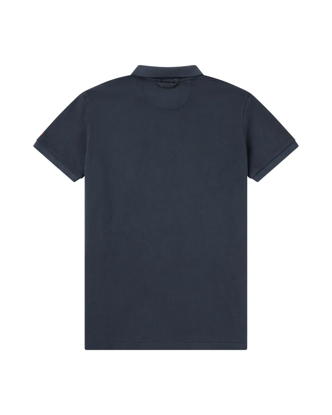 Rückseite eines marineblauen Poloshirts mit kurzen Ärmeln, Kragen und Knopfleiste.