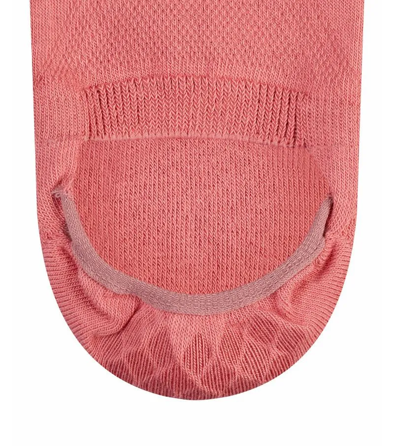 Detailaufnahme eines Powder Pink Damen-Füßlings, Textilstruktur mit Anti-Slip Ferse sichtbar.