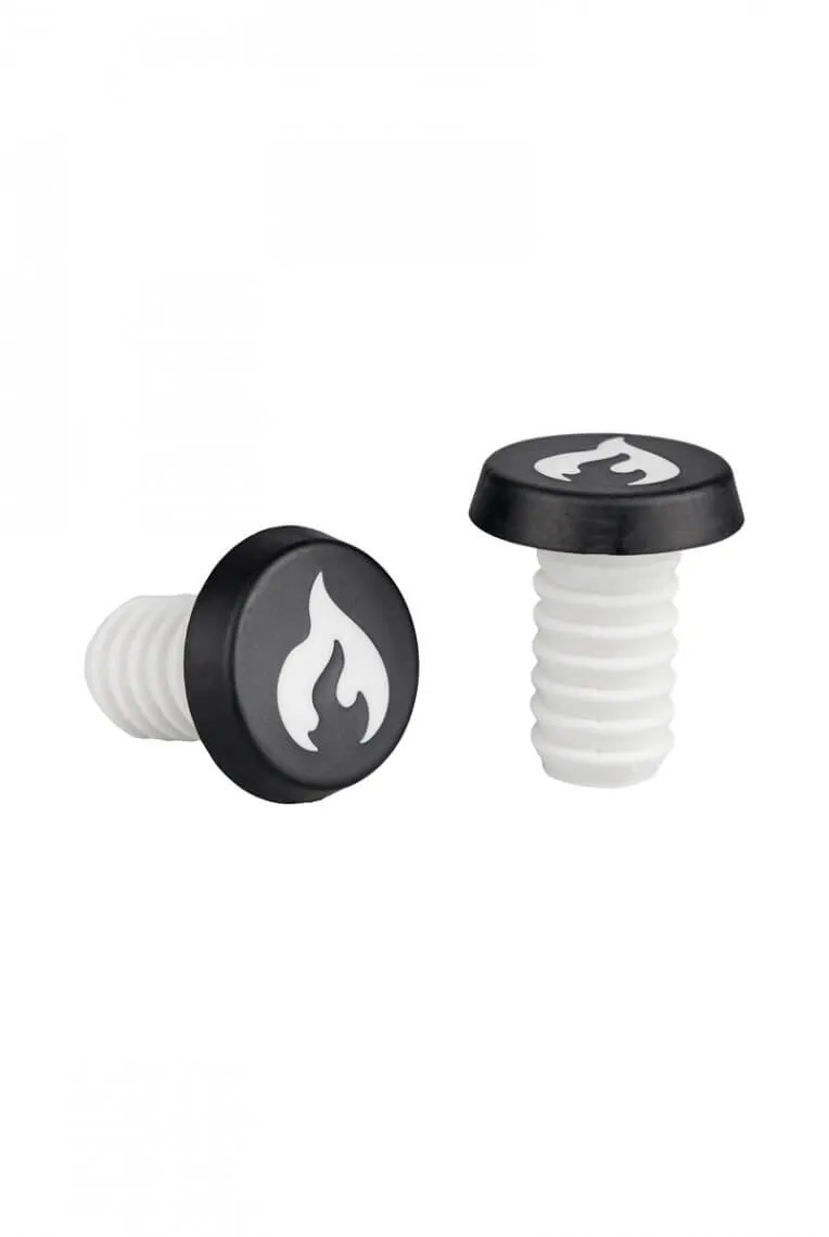 Zwei Chilli Pro Scooter Bar Ends für Aluminium Lenker. Schwarz mit weißem Flammenlogo.