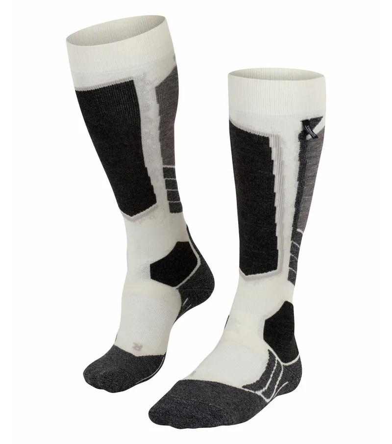 Zwei Falke SK2 Cashmere Skiing Kniestrümpfe in Wollweiß, Grau und Schwarz.