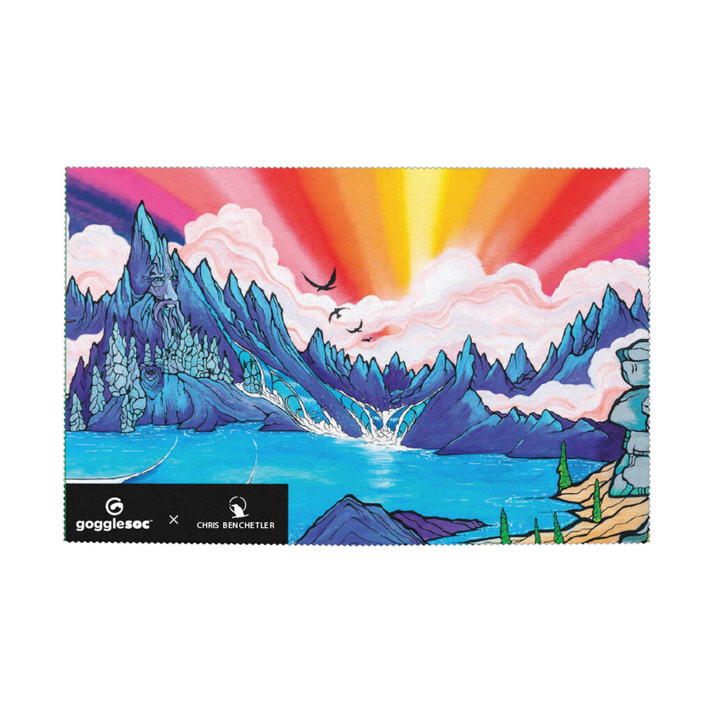Multicolor Brillenputztuch mit Bergmotiv, Wasserfall und abstraktem Himmel mit Wolken und Sonnenstrahlen.