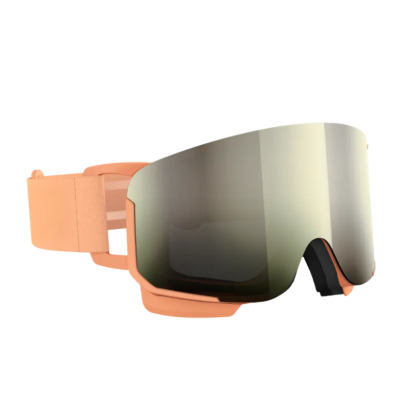 Pfirsichfarbene Skibrille mit großem, verspiegeltem Glas und schwarzer Polsterung am unteren Rand. Das Brillenband ist ebenfalls pfirsichfarben.