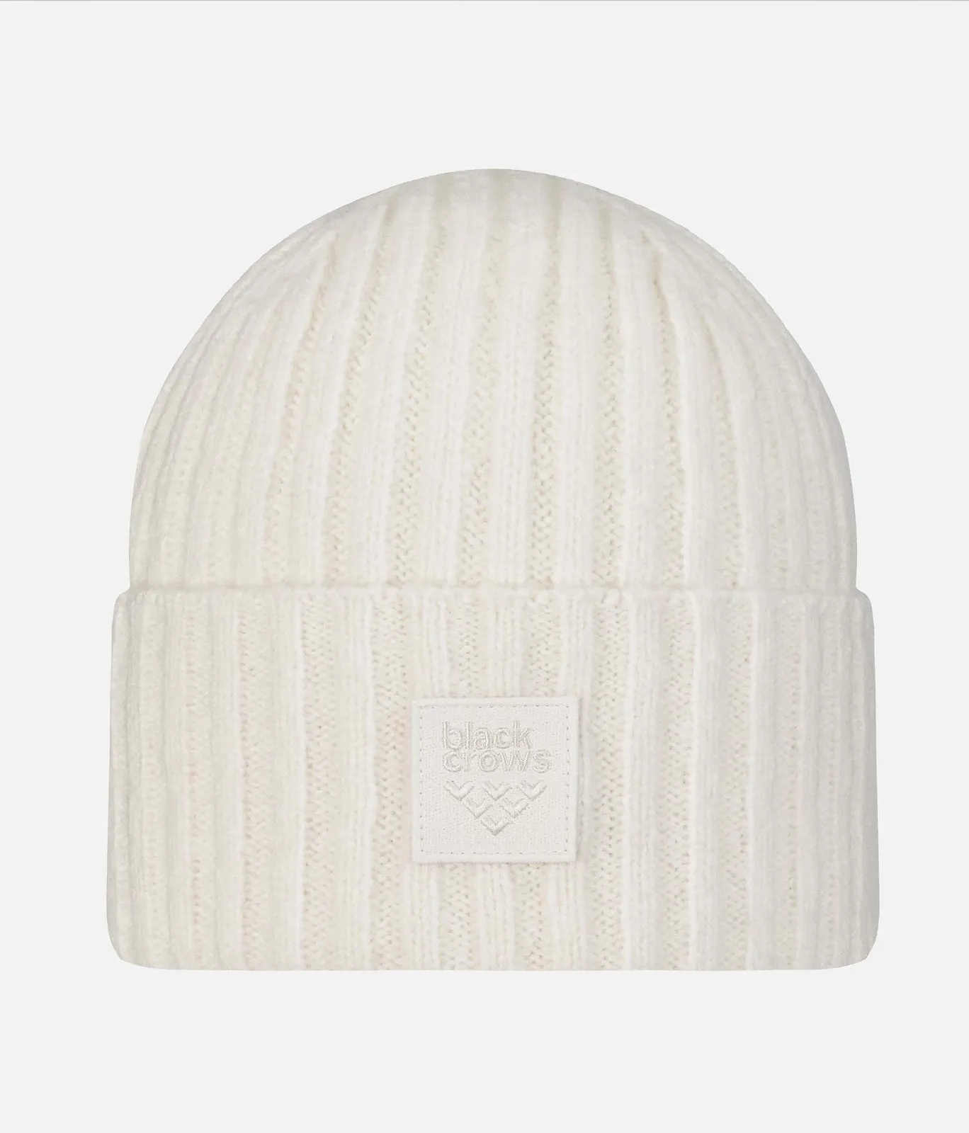 Off-white, gerippte Black Crow Mütze mit farblich passendem Logo-Aufnäher.