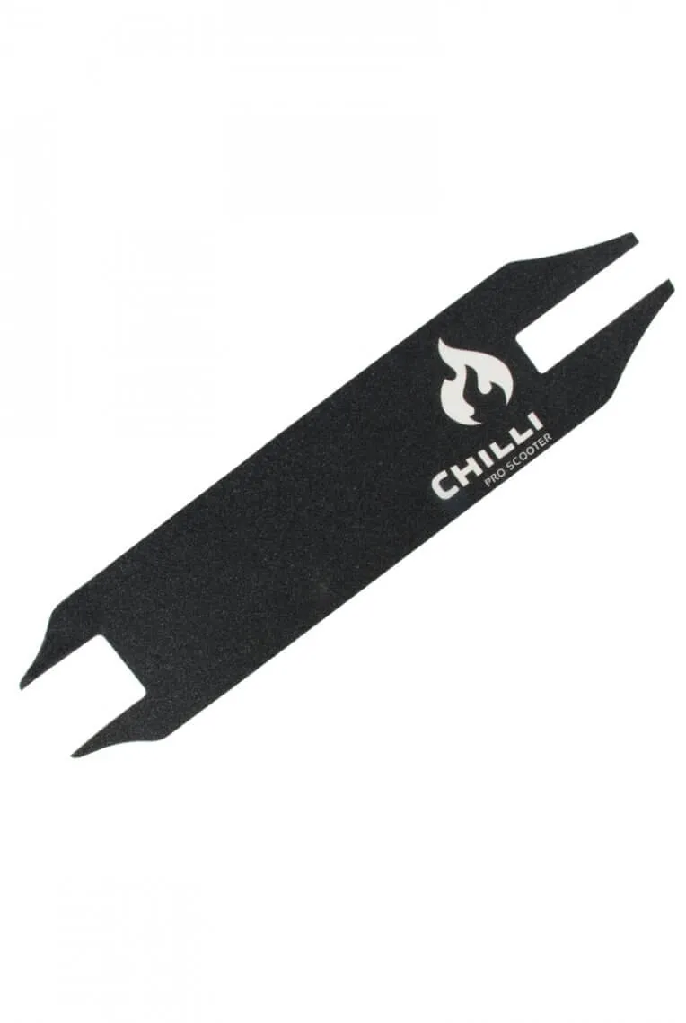 Schwarzes Chilli Pro Scooter Griptape mit Logo und Aussparungen für die Montage.
