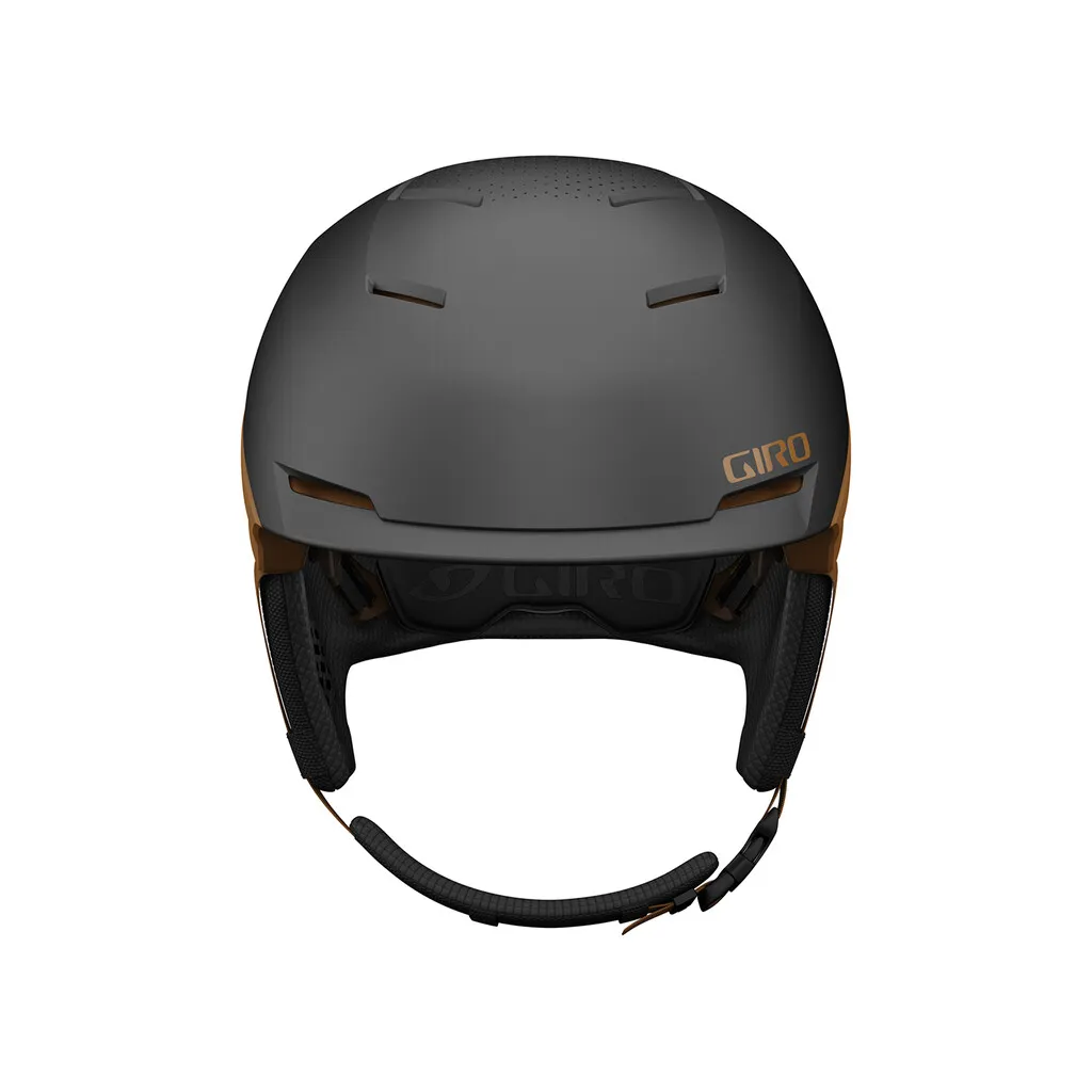 Detailaufnahme des Giro Tenet MIPS Skihelms in Metallic Coal, Frontansicht mit Ohrenpolstern und Kinnriemen.