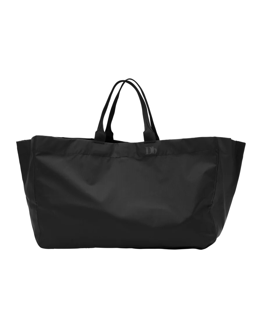 Schwarze Surf-Tote 80L Schwarze Douchbag Surf Essential Tote 80L Tasche mit Tragegriffen, Frontansicht.