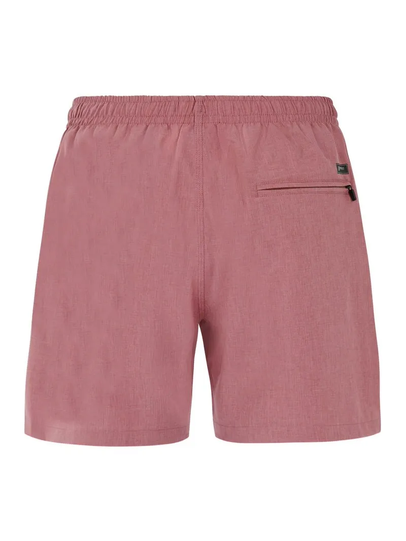 Rückansicht der Protest Davey Badeshorts in Deco Pink mit elastischem Bund und Reißverschlusstasche.
